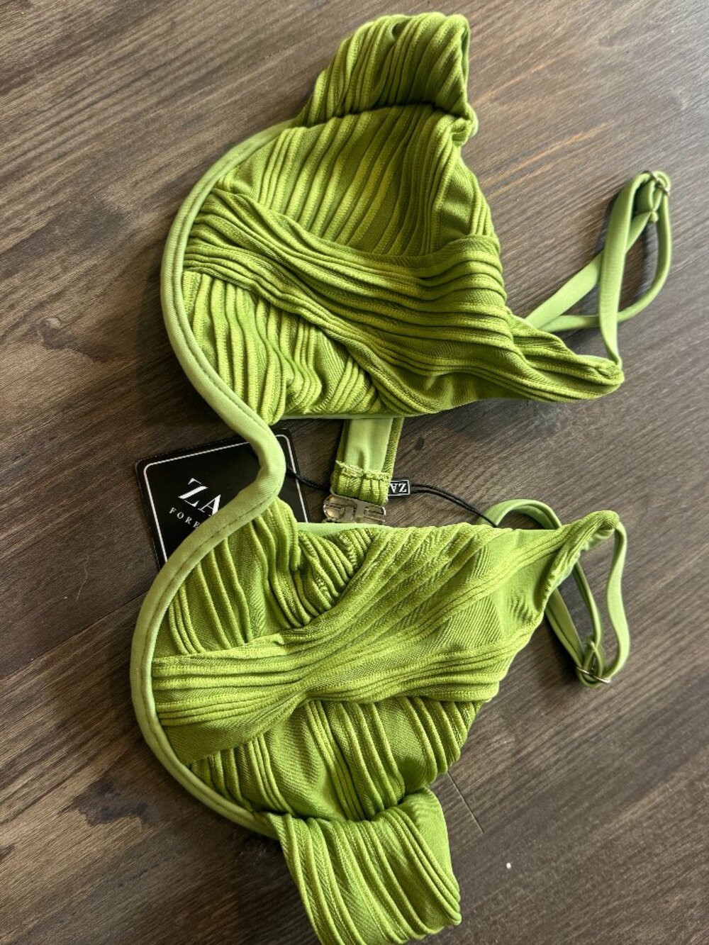green swimsuit top/bottom